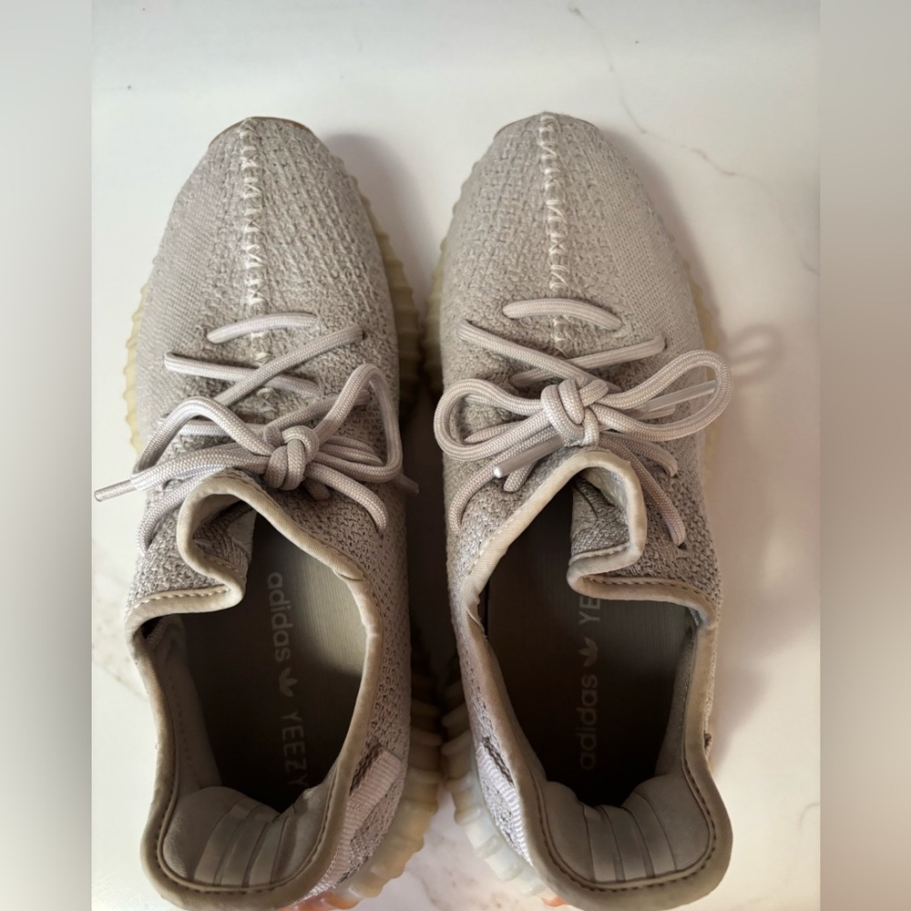 Adidas Yeezy Boost 350 V2 Sesame size 9 - Picture 4 of 5